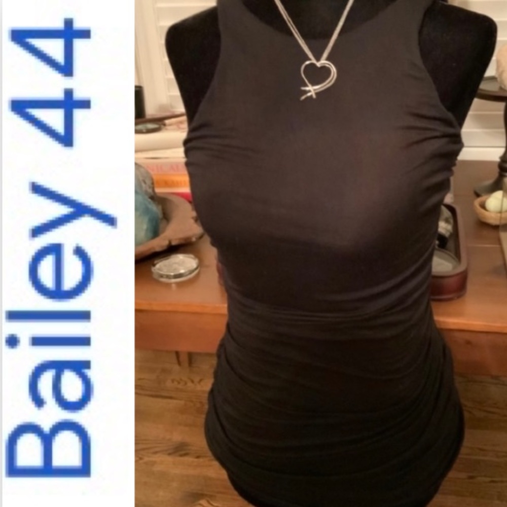 Bailey 44 Black V Neck Top S